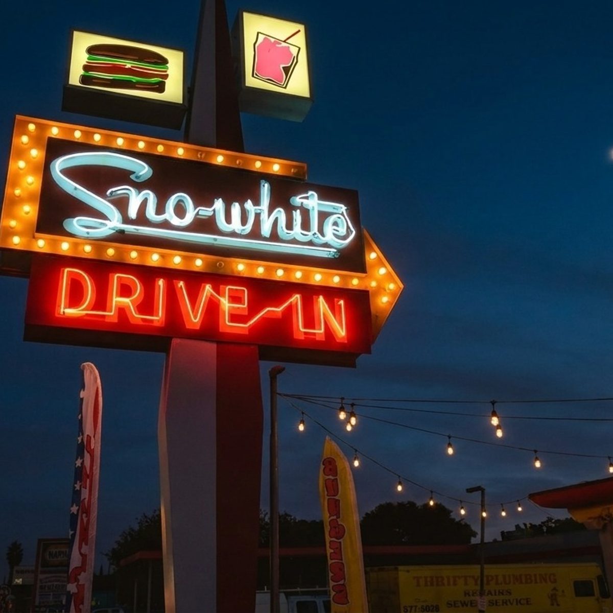 Welcome to Sno-White Drive-In!