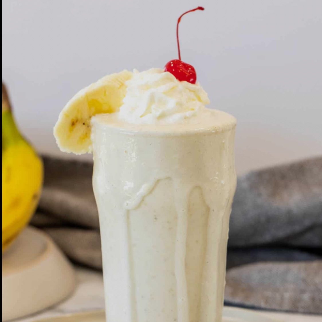 Regular Banana Shake.
